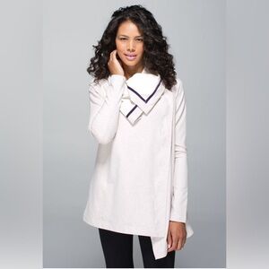 Lululemon Savasana Wrap
Heathered Dune